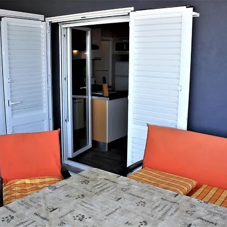 Nice Family Studio With Seaview *
